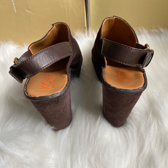 Michael Kors Clogs - Picture 2 of 8